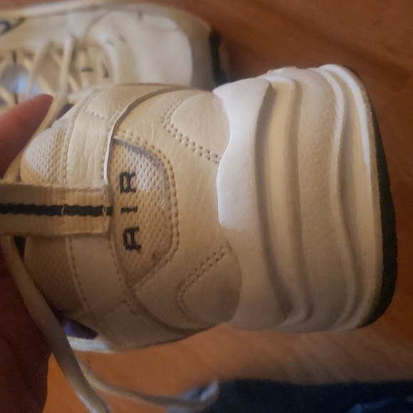 EUC NIKE air Monarch mens size 10.5 - Picture 5 of 6